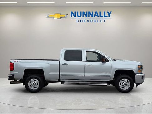 Used 2016 Chevrolet Silverado 2500 LT w/ LT Convenience Package AWD/4WD image 6