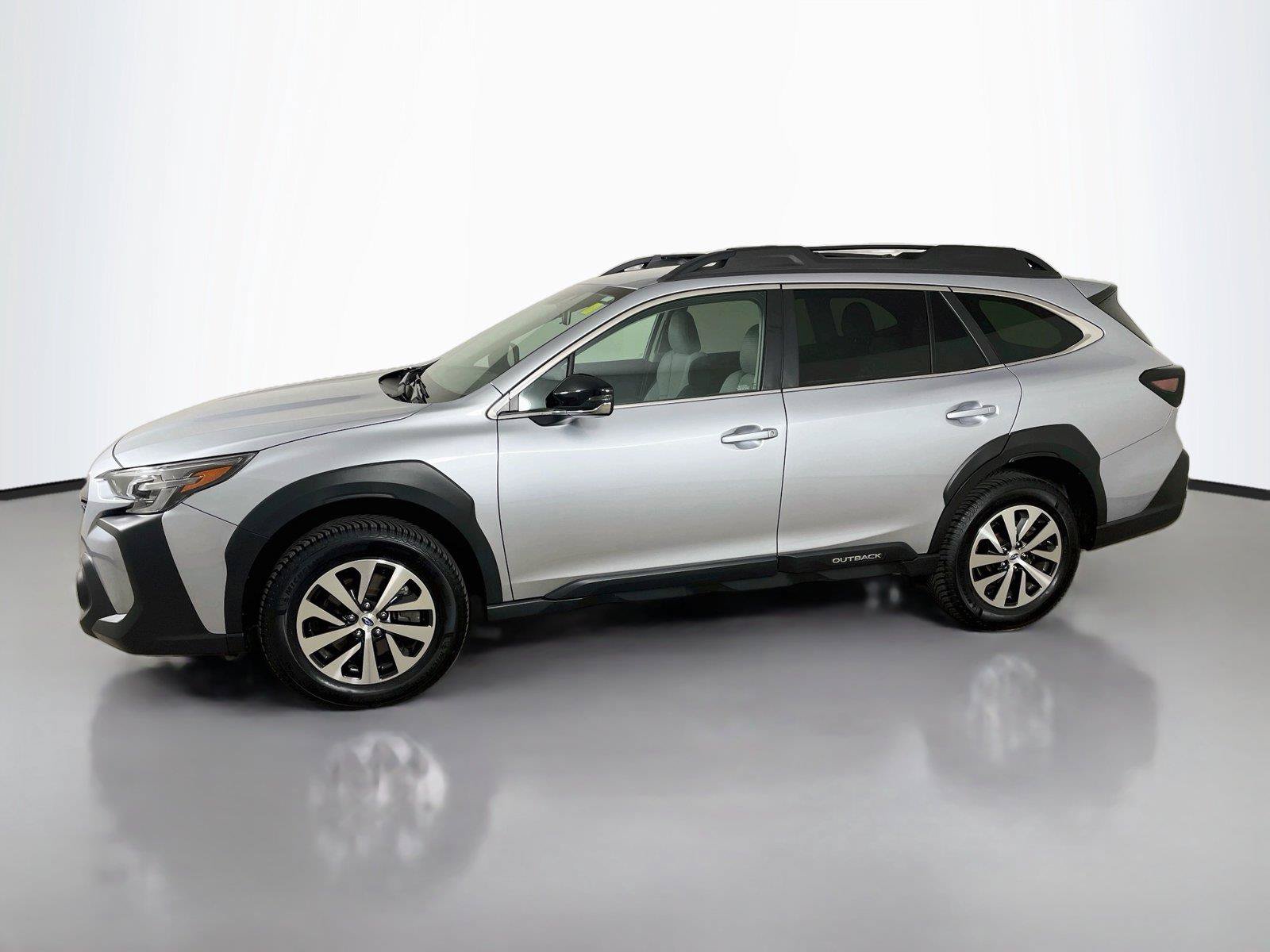 Used 2024 Subaru Outback Premium AWD/4WD image 8
