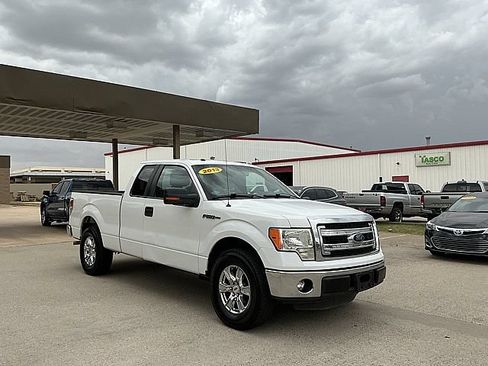 Used 2013 Ford F150 XLT w/ Mid Equipment Group RWD image 3