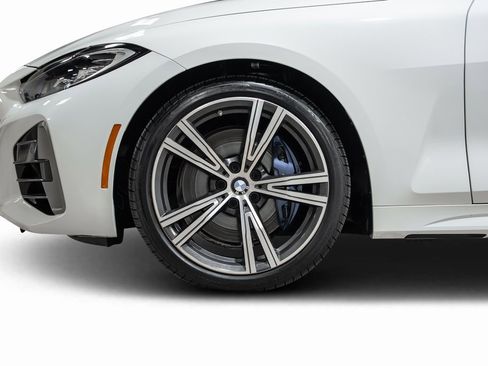 Used 2023 BMW 440i xDrive M440i xDrive w/ Premium Package image 27