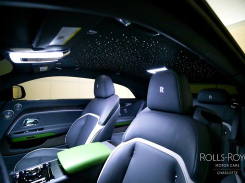 Used 2024 Rolls-Royce Spectre w/ Spectre Launch Package image 33