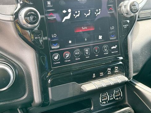 Used 2020 RAM 1500 Big Horn RWD image 18