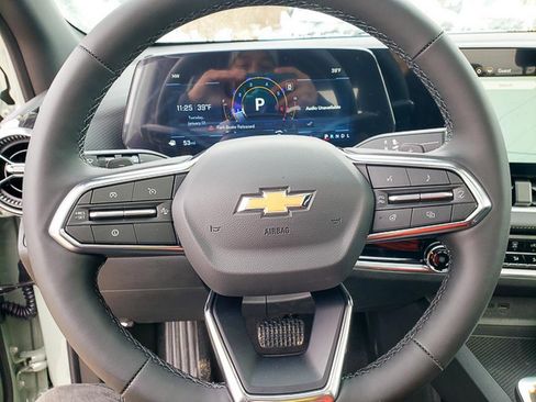 New 2026 Chevrolet Equinox LT w/ Safety and Technology Package image 17