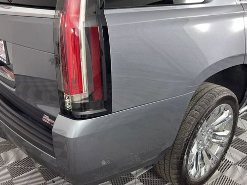 Used 2020 Cadillac Escalade Premium Luxury w/ LPO, Radiant Package image 34