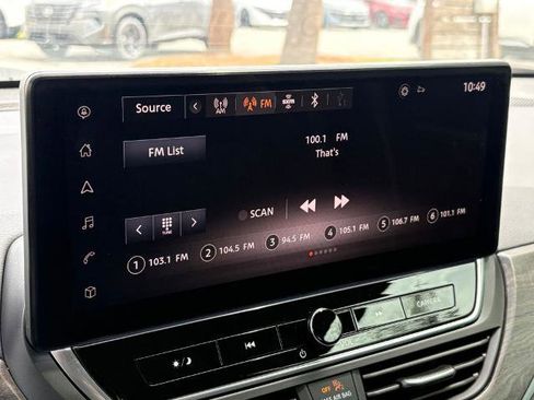 Certified 2023 Nissan Altima 2.5 SV w/ SV Premium Package FWD image 11