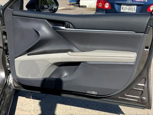 Used 2024 Toyota Camry XLE image 21