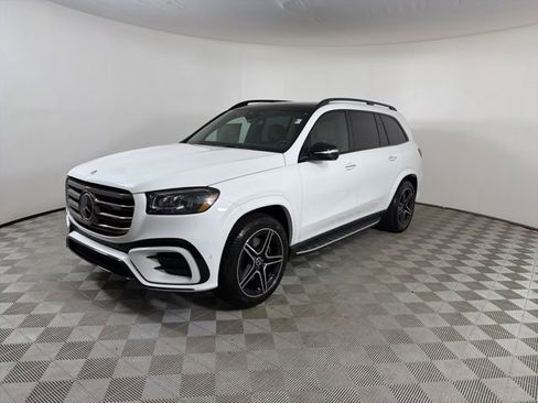 New 2026 Mercedes-Benz GLS 450 4MATIC image 3