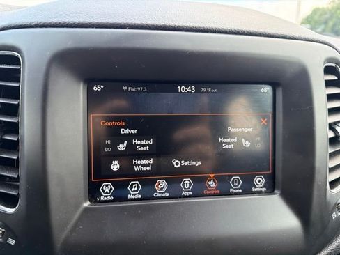 Used 2019 Jeep Compass Latitude w/ Popular Equipment Group AWD/4WD image 19