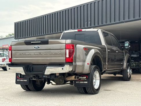 Used 2022 Ford F450 Lariat w/ Lariat Ultimate Package AWD/4WD image 9