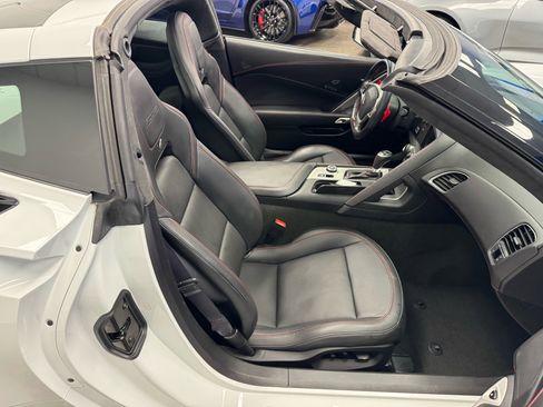 Used 2017 Chevrolet Corvette Z06 image 14