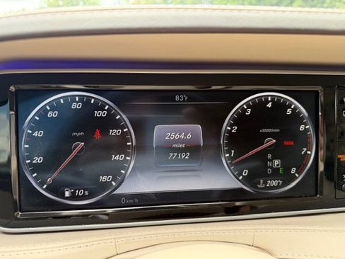 Used 2017 Mercedes-Benz S 550 Sedan image 17