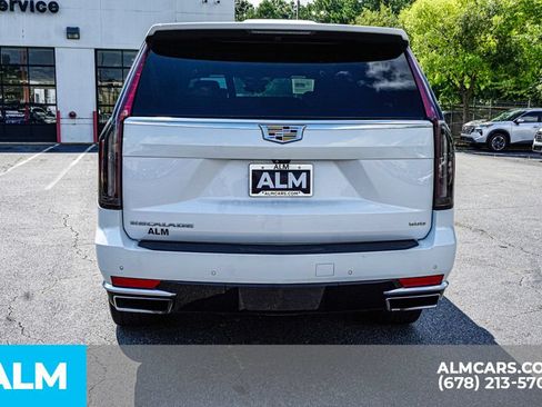 Used 2023 Cadillac Escalade Premium Luxury w/ Performance Package AWD/4WD image 10