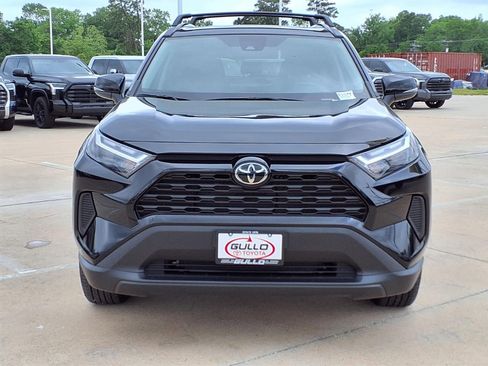 Certified 2025 Toyota RAV4 XLE w/ Convenience Package image 4