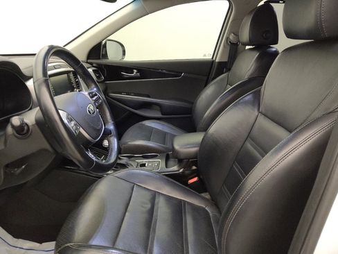 Used 2019 Kia Sorento EX w/ EX Touring Package image 17