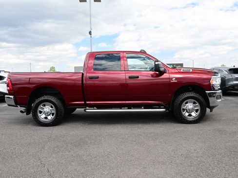 Used 2024 RAM 3500 Tradesman w/ Towing Technology Group AWD/4WD image 5