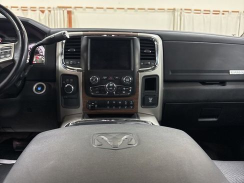 Used 2018 RAM 2500 Laramie w/ Convenience Group image 21