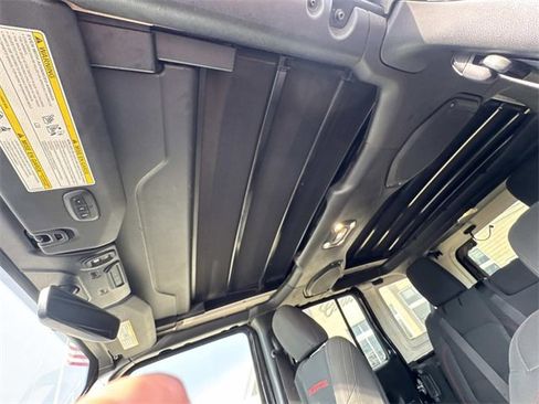 Used 2021 Jeep Wrangler Unlimited Rubicon image 19