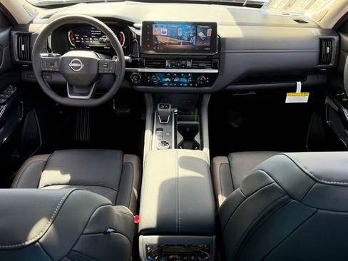 New 2026 Nissan Pathfinder Platinum w/ Cargo Package AWD/4WD image 23
