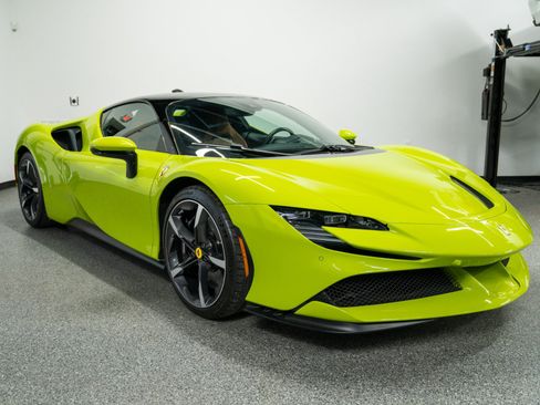 Used 2022 Ferrari SF90 Stradale AWD/4WD image 3