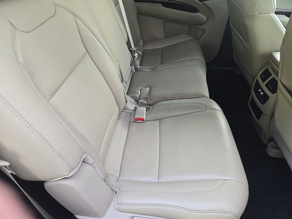 Used 2016 Acura MDX w/ Technology Package AWD/4WD image 35