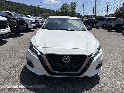 Used 2019 Nissan Altima 2.5 SR FWD image 7
