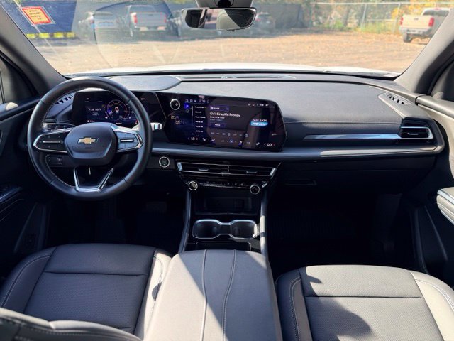 Used 2026 Chevrolet Traverse LT w/ Sun and Wheel Package FWD image 20