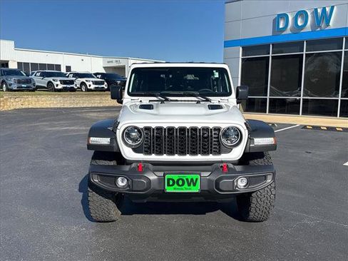 Used 2024 Jeep Wrangler Rubicon w/ Convenience Group image 3