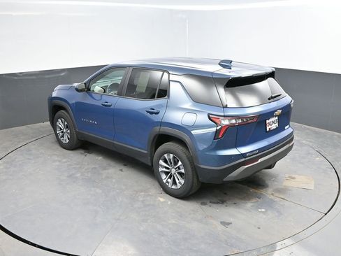 Used 2025 Chevrolet Equinox LT FWD image 27