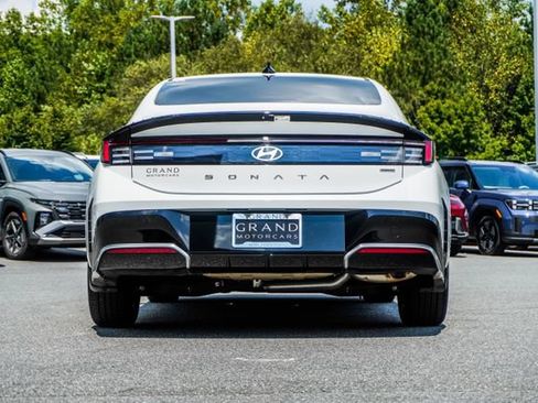 Certified 2025 Hyundai Sonata SEL FWD image 12