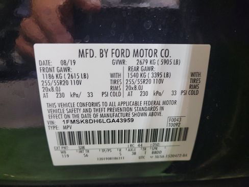 Used 2020 Ford Explorer XLT w/ Equipment Group 202A AWD/4WD image 33