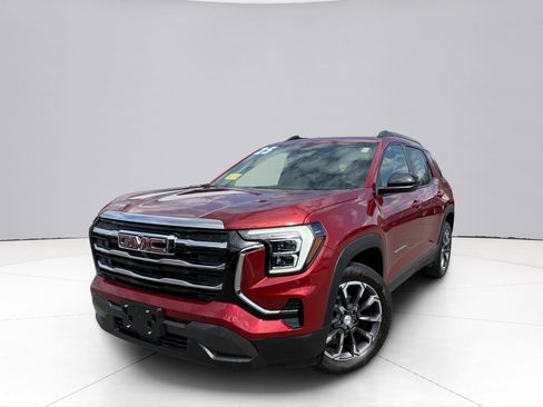 Used 2025 GMC Terrain Elevation w/ Elevation Premium Package AWD/4WD image 1