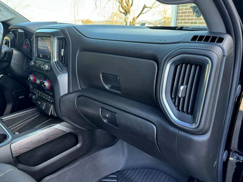 Used 2022 Chevrolet Silverado 3500 LTZ w/ LTZ Plus Package image 27