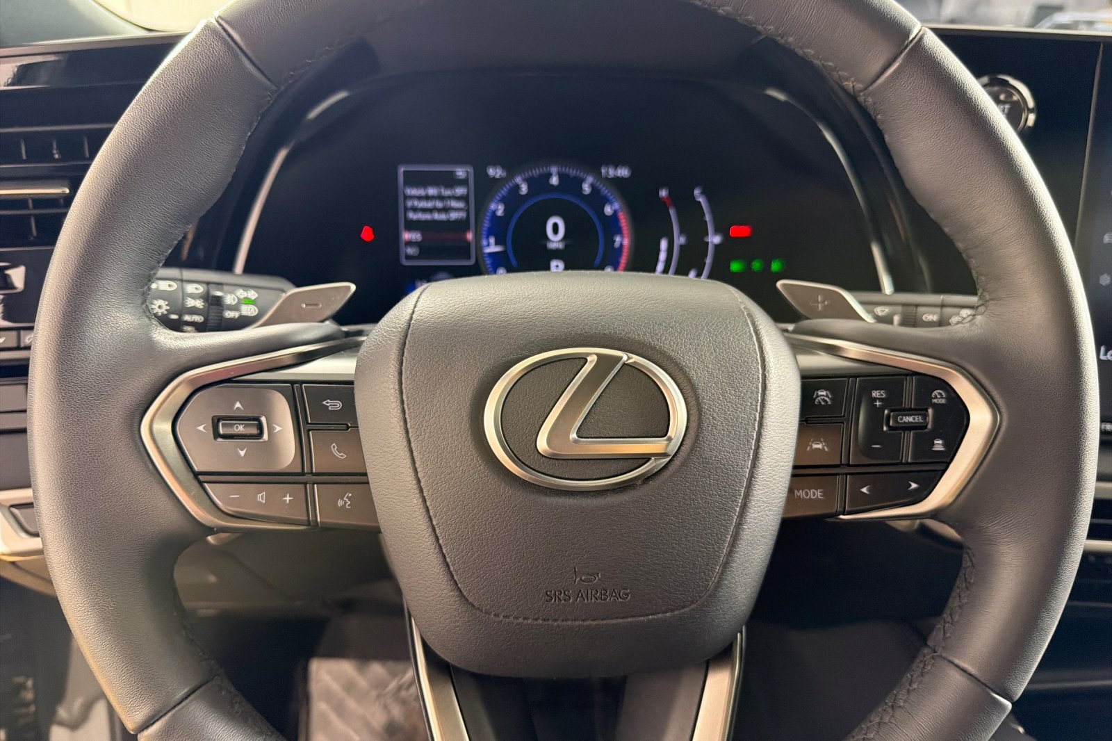 Used 2024 Lexus RX 350 FWD w/ Technology Package image 21