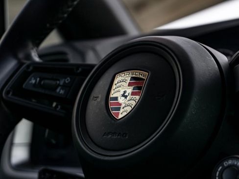 Used 2024 Porsche Cayenne S image 37