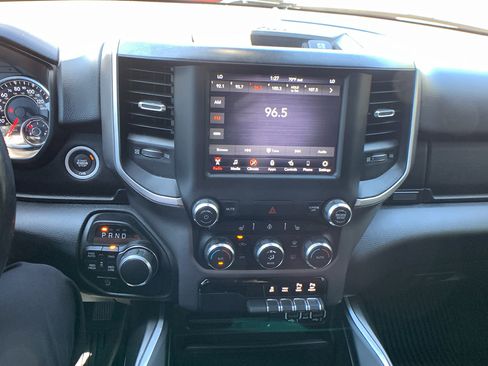 Used 2020 RAM 1500 Big Horn AWD/4WD image 18