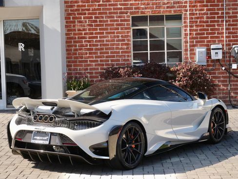 Used 2021 McLaren 765LT image 4