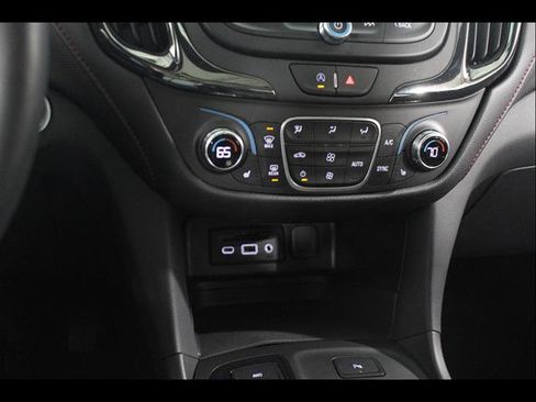Used 2023 Chevrolet Equinox RS w/ RS Leather Package AWD/4WD image 13