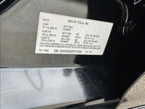 Used 2023 Tesla Model Y Long Range AWD/4WD image 22