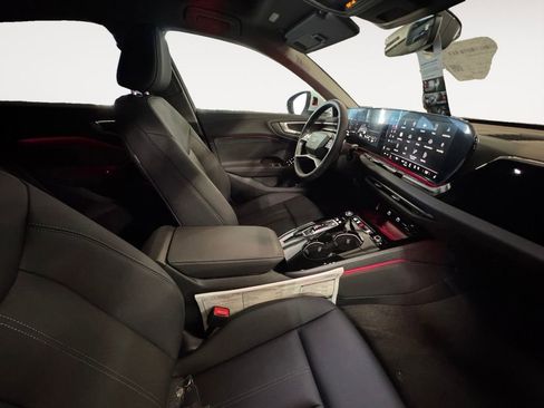 New 2025 Audi A5 2.0T Premium image 9