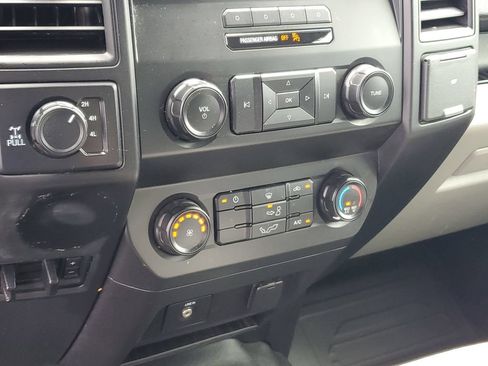 Used 2019 Ford F150 XL w/ XL Power Equipment Group AWD/4WD image 19