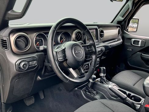 Used 2020 Jeep Wrangler Unlimited Sport AWD/4WD image 15