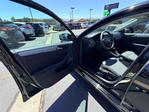 Used 2018 Volkswagen Jetta S FWD image 10