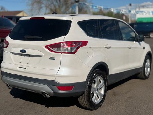 Used 2016 Ford Escape SE AWD/4WD image 2