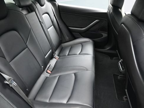 Used 2018 Tesla Model 3 Long Range RWD image 27