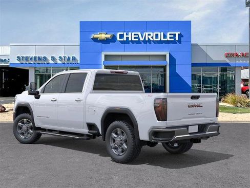 New 2026 GMC Sierra 2500 SLT image 3