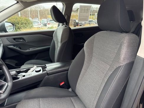 Used 2022 Nissan Rogue S image 25