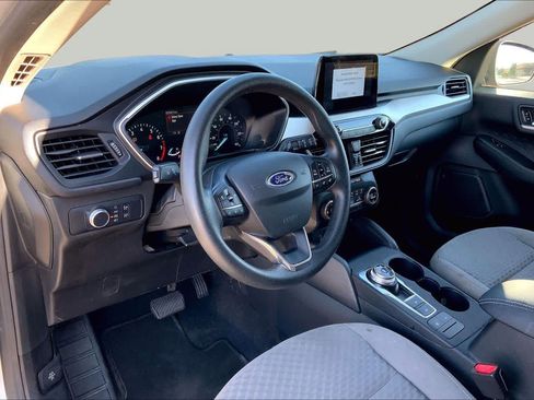 Used 2020 Ford Escape SE FWD image 18