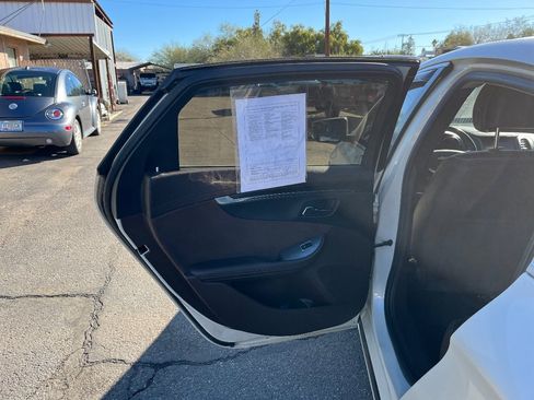 Used 2014 Chevrolet Impala LT w/ Premium Seating Package image 14