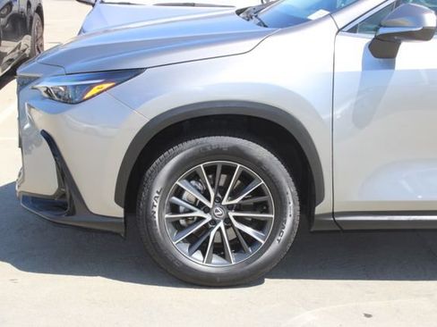 Certified 2024 Lexus NX 250 FWD image 4