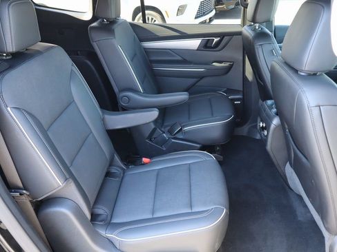 New 2025 Buick Enclave Preferred FWD image 23